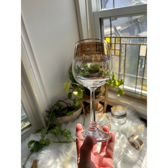 Gold Detail Wine Glasses Gold Rim With Unique Octagonal Stem Gold Paint Loss - - Picture 3 of 7